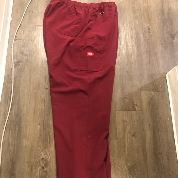 Dickie Men’s Maroon Cargo Style Jogger Pull-On Scrub Elastic Pant Size 42 - Picture 9 of 10